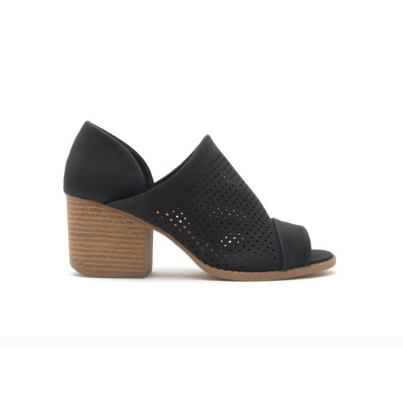 🚫SOLD •• Personal Item• Spring Booties - Picture 6 of 6